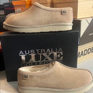 Women’s size 11 Australia Luxe Collective Sand Suede Footwear